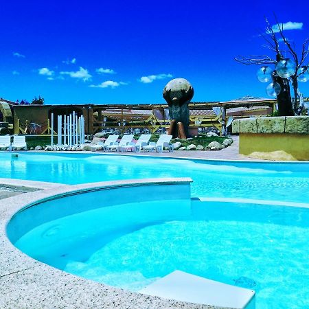 Hotel Minnia Budoni Kültér fotó