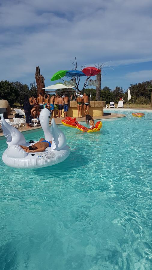 Hotel Minnia Budoni Kültér fotó